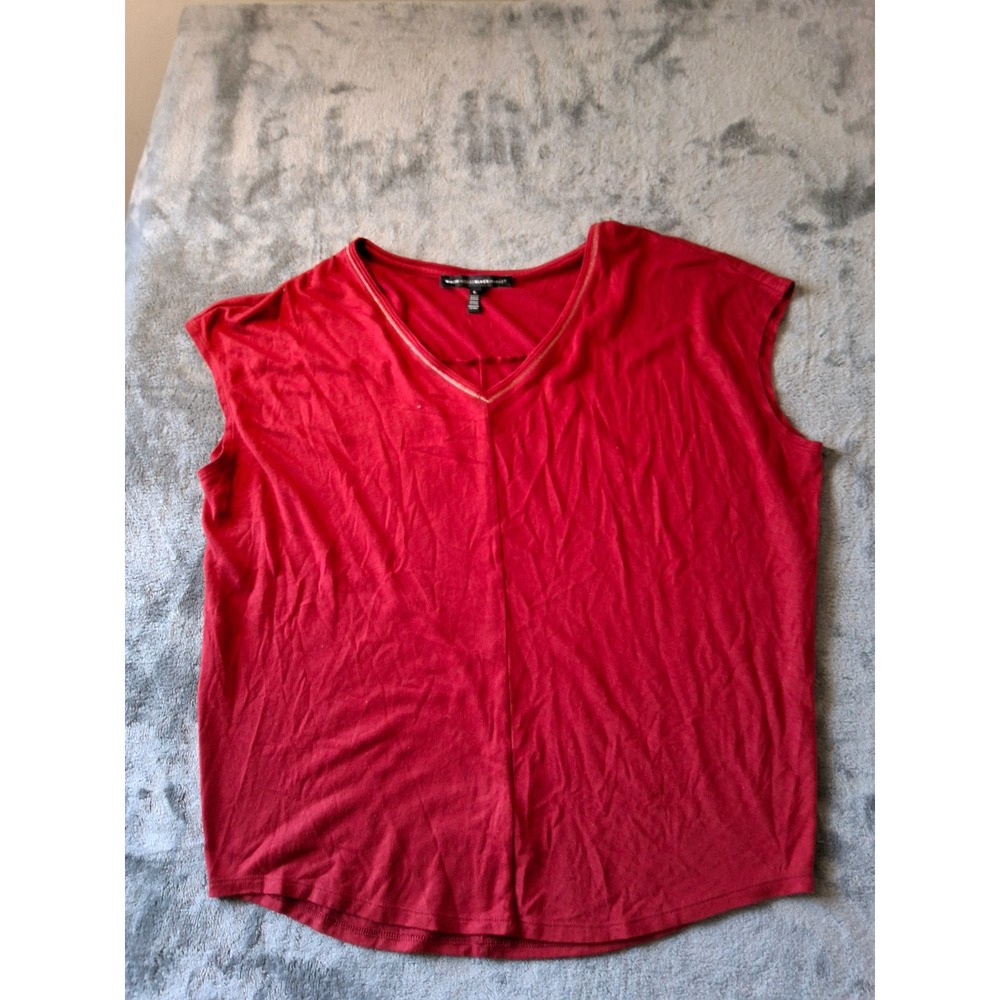White House Black Market Red V-Neck Cap Sleeve Top Metallic‎ Trim Size L